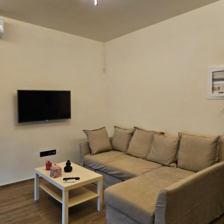 Jk Luxury Apartments Néa Khilí Екстериор снимка